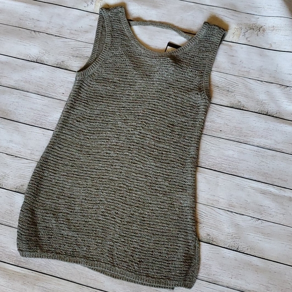 Nwt sleeveless sweater - Picture 1 of 6